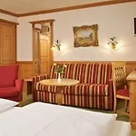 Park Laim Hotel 4*