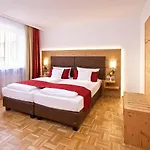 Park Laim Hotel 4*
