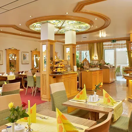 Отель Park Laim